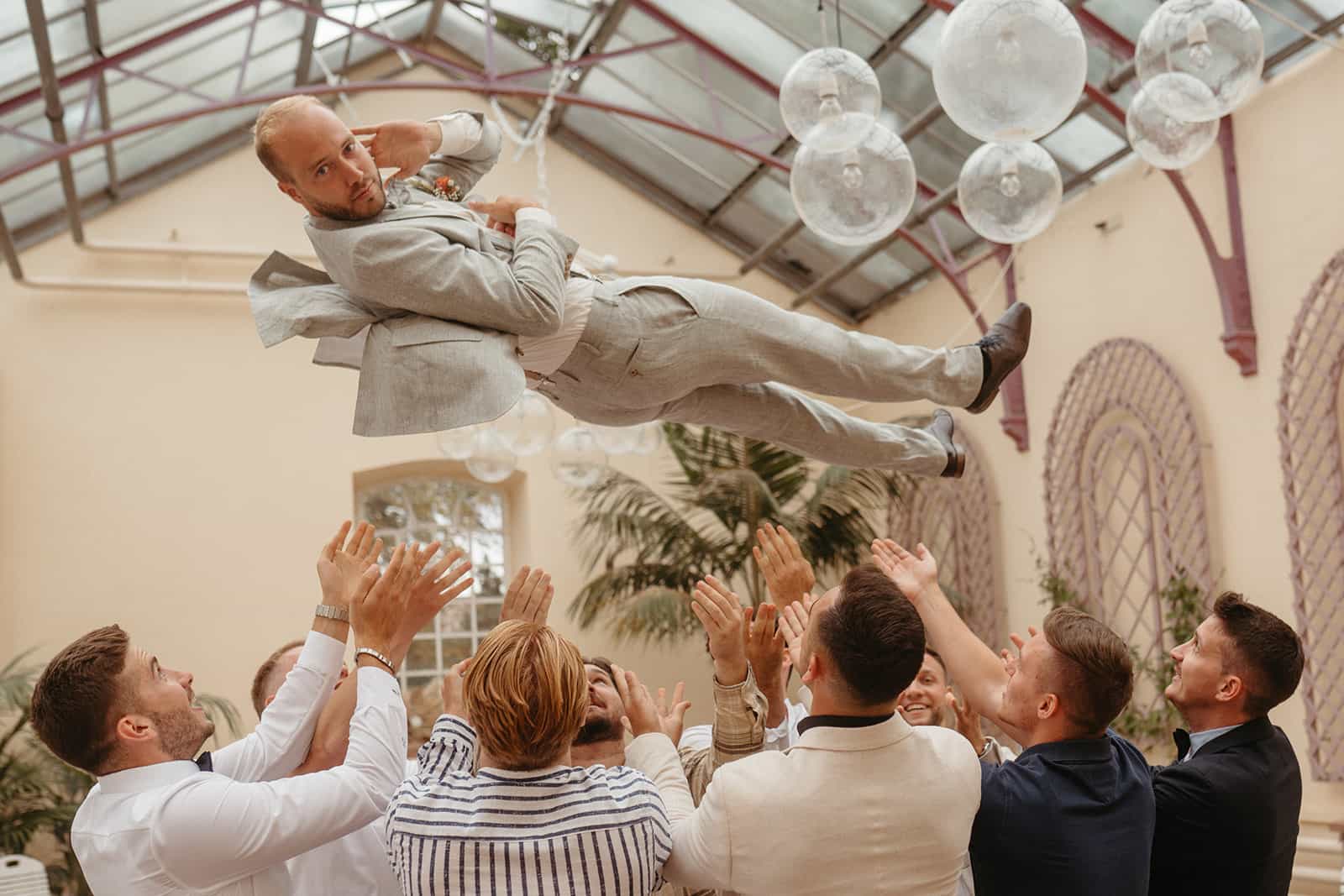 Outdoor Hochzeitsfotos Brautpaar – Hochzeitsfotograf Schwarzwald Offenburg Martin Schengel