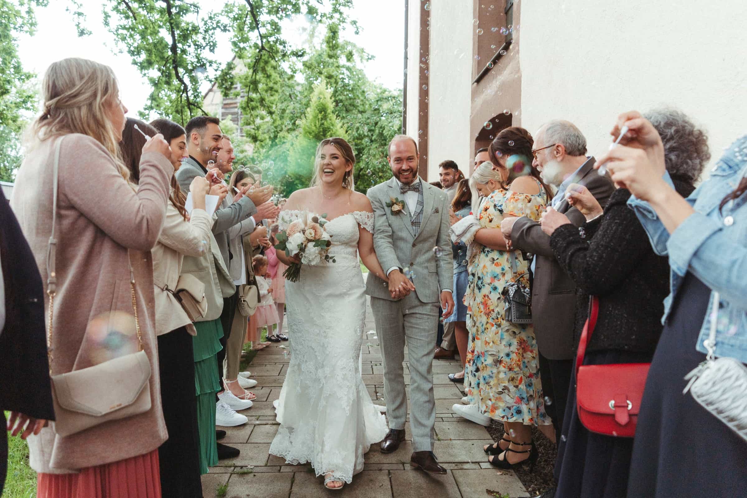Hochzeit Seifenblasen Spaß Hochzeitsfotos – Hochzeitsfotograf Freiburg Schwarzwald